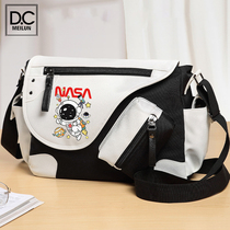 NASA Perimeter Astronaut Inclined Satchel Bag Mens Large Capacity Stratified Abrasion Resistant Waterproof Single Shoulder Middle School Student Travel Function Bag