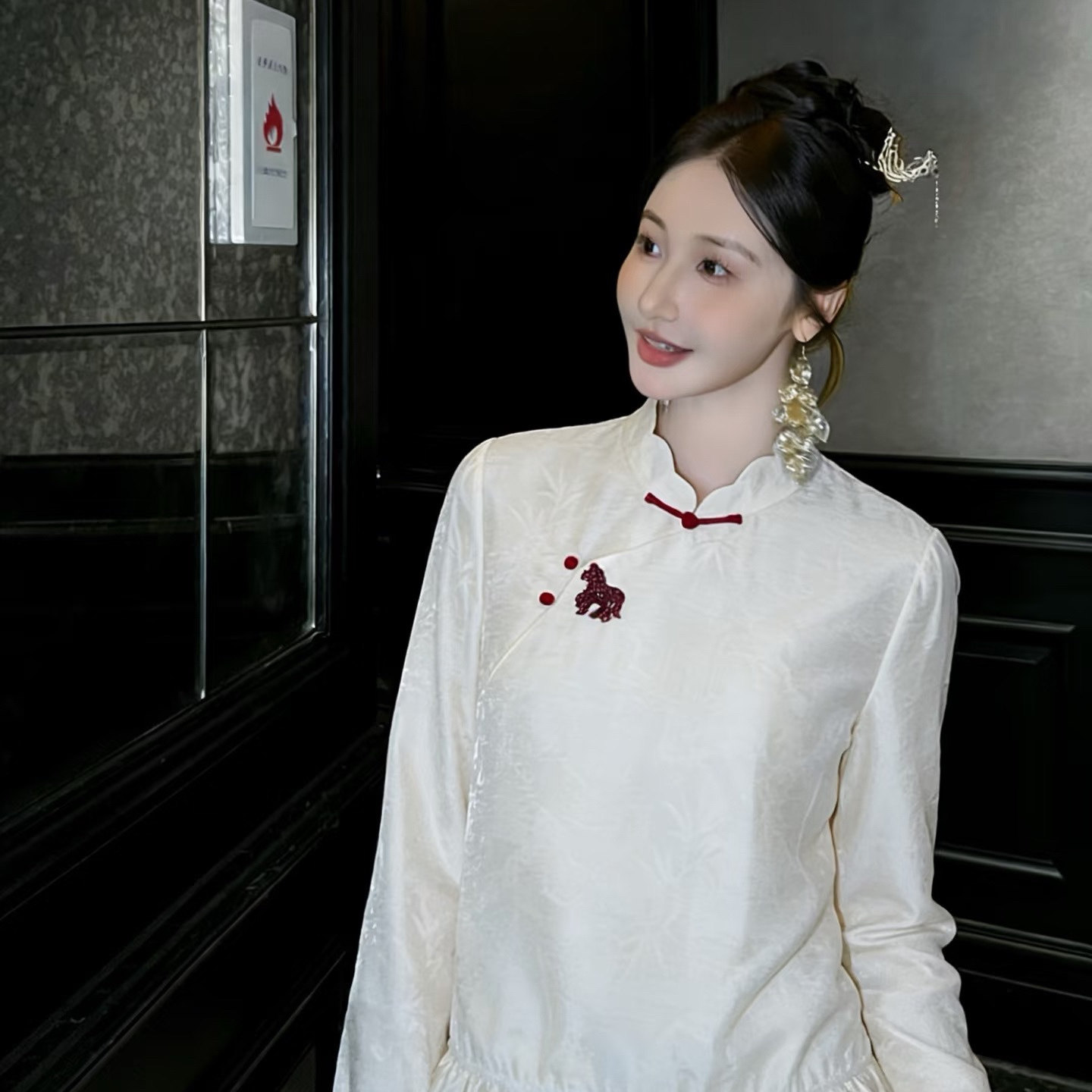 诺诺小众设计6年早春高级百搭法绣提花喇叭袖洋气减龄小衫252689,淘宝优惠券,粉丝福利购,淘宝优惠卷