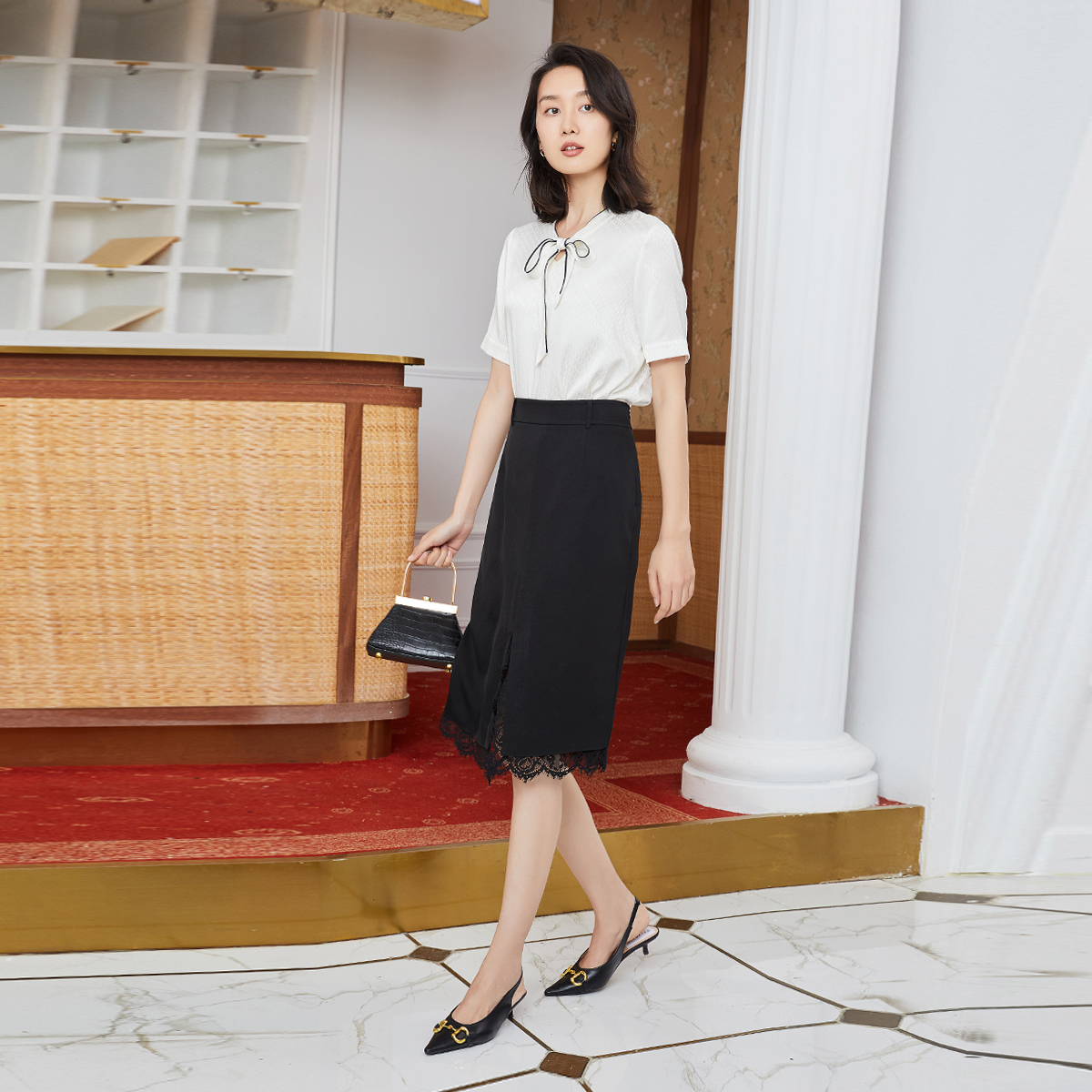 歌蒂诗夏季专柜新款优雅下摆开叉中长款蕾丝半身裙1C21Q1207 - 图1