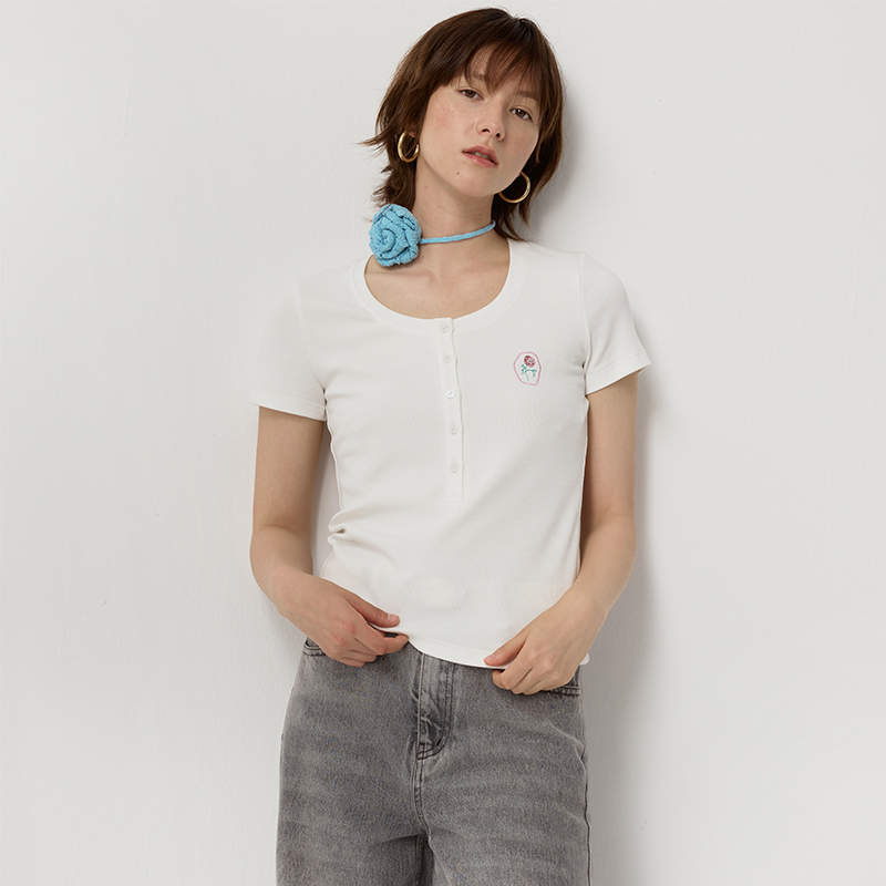 omont蛋挞家 复古玫瑰刺绣短袖T恤夏季新款正肩修身显瘦上衣 - 图2