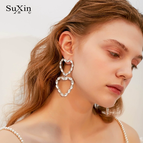 Серьги в виде сердечка в форме сердца, милый аксессуар, популярно в интернете, простой и элегантный дизайн