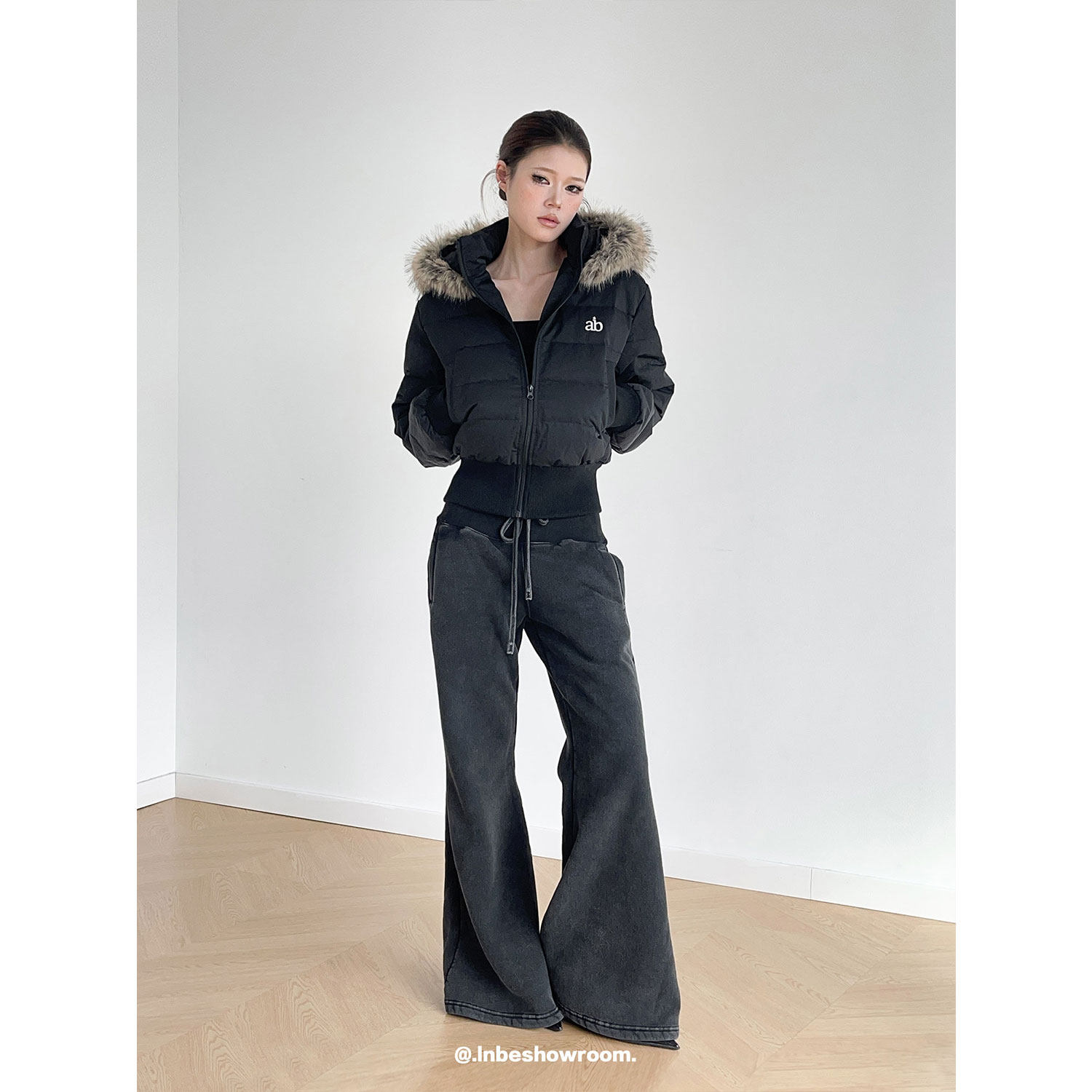 Inbeshowroom美式做旧微喇叭高腰加绒卫裤女秋冬保暖抽绳休闲裤子,淘宝优惠券,粉丝福利购,淘宝优惠卷