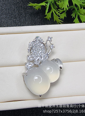 A新中式国风福禄双全蝴蝶翡翠绿玉髓925银镶嵌葫芦吊坠气锁骨项链