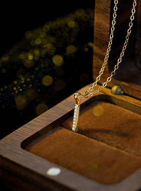 s925纯银项链极简满钻吊坠小众设计通勤锁骨链秋冬新款锆石款代发