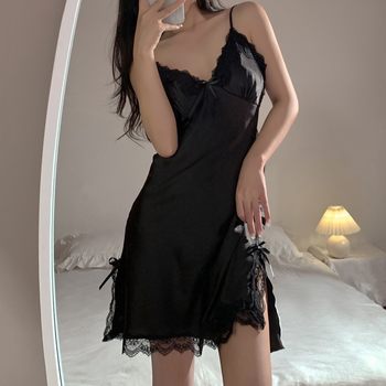 Pure lust style small breast ice silk nightgown for women 2024 summer new thin style French high-end suspender lace nightgown lace