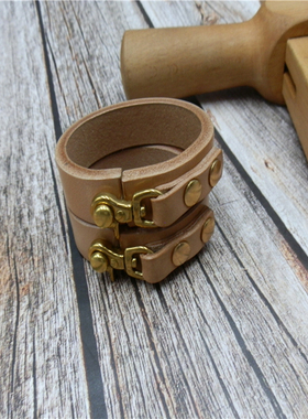 日本枥木鞍革加宽钳扣皮手环手镯