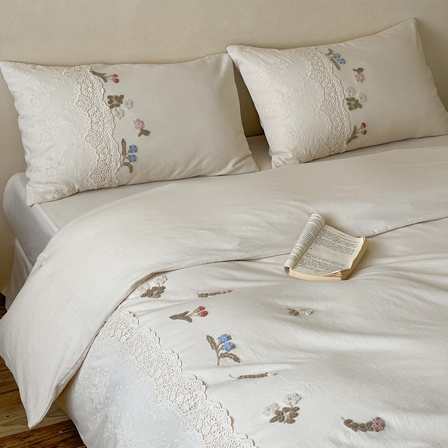 Wooden French girl heart floral towel embroidered cotton linen four-piece set hollow lace quilt cover bed linen bedding