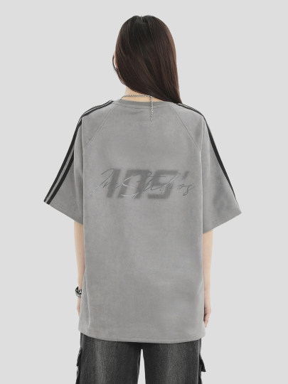 Instudios Nationales trendiges Paar amerikanischer Wildleder kurzer Ärmel Loose Casual Casual Drei-Strip-Runde Hals T-Shirt