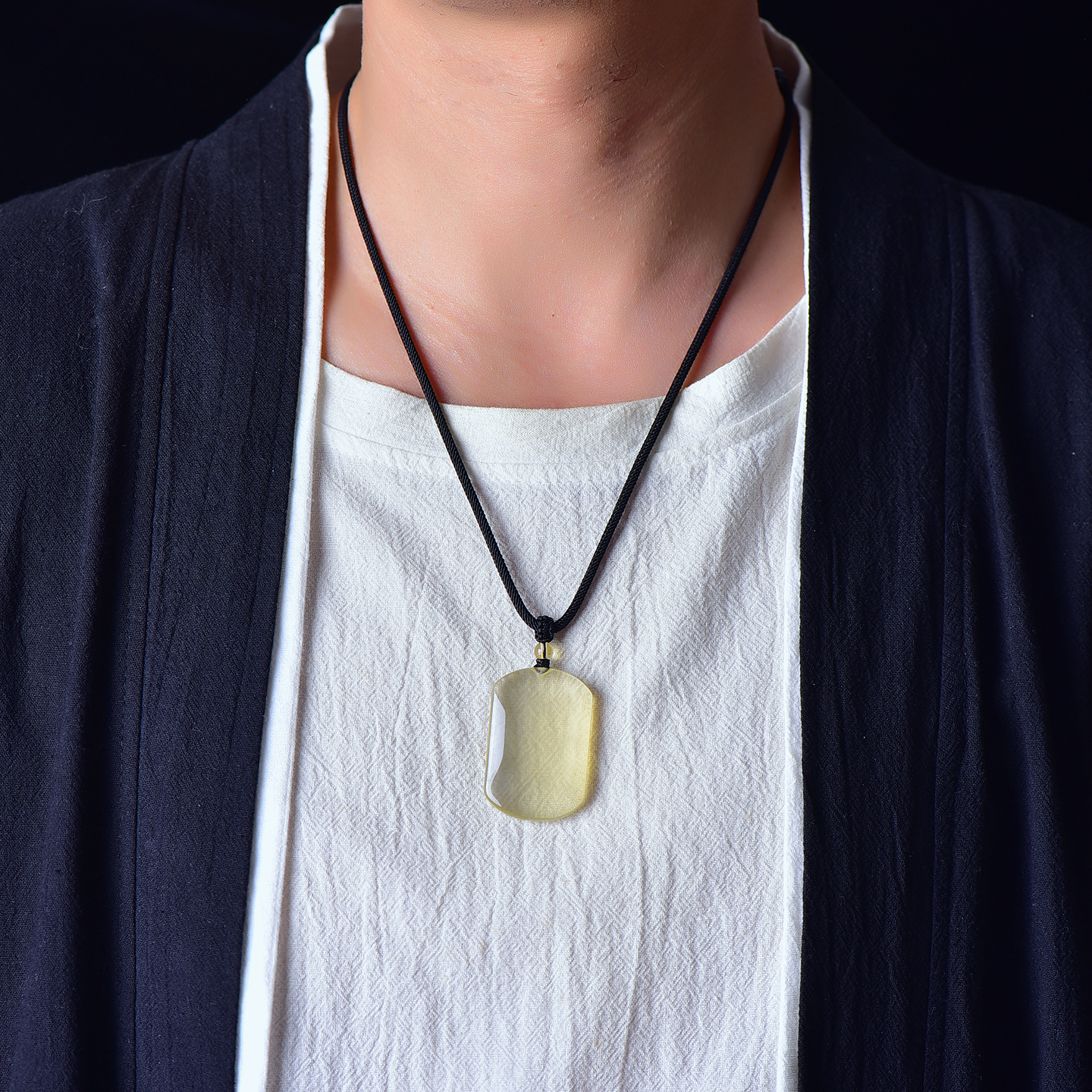 天然黄水晶平安无事牌吊坠男士女款黄色原石项链本命年护身符礼物 - 图1