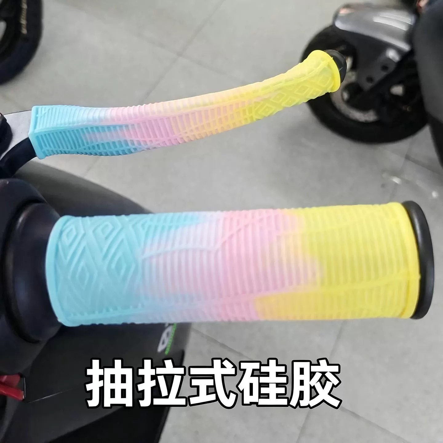 Universal silicone handlebar cover for electric vehicles and motorcycles