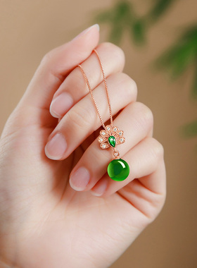 慕溪源新中式项链女款2024年新款和田碧玉见孔雀珠素银彩锆石吊坠