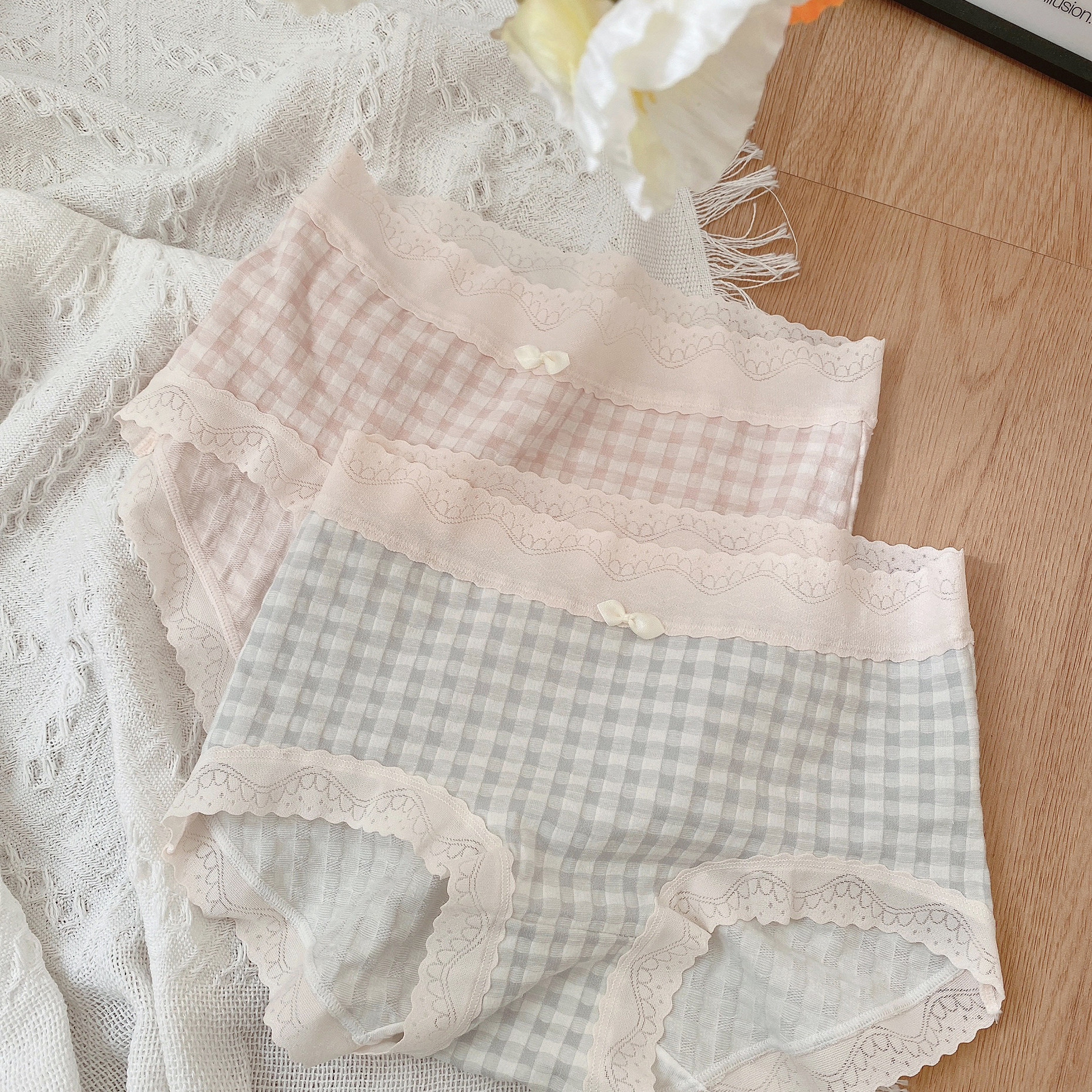 推荐！软糯泡泡格子棉质内裤女甜美中腰包臀舒适蕾丝边少女三角裤,淘宝优惠券,粉丝福利购,淘宝优惠卷