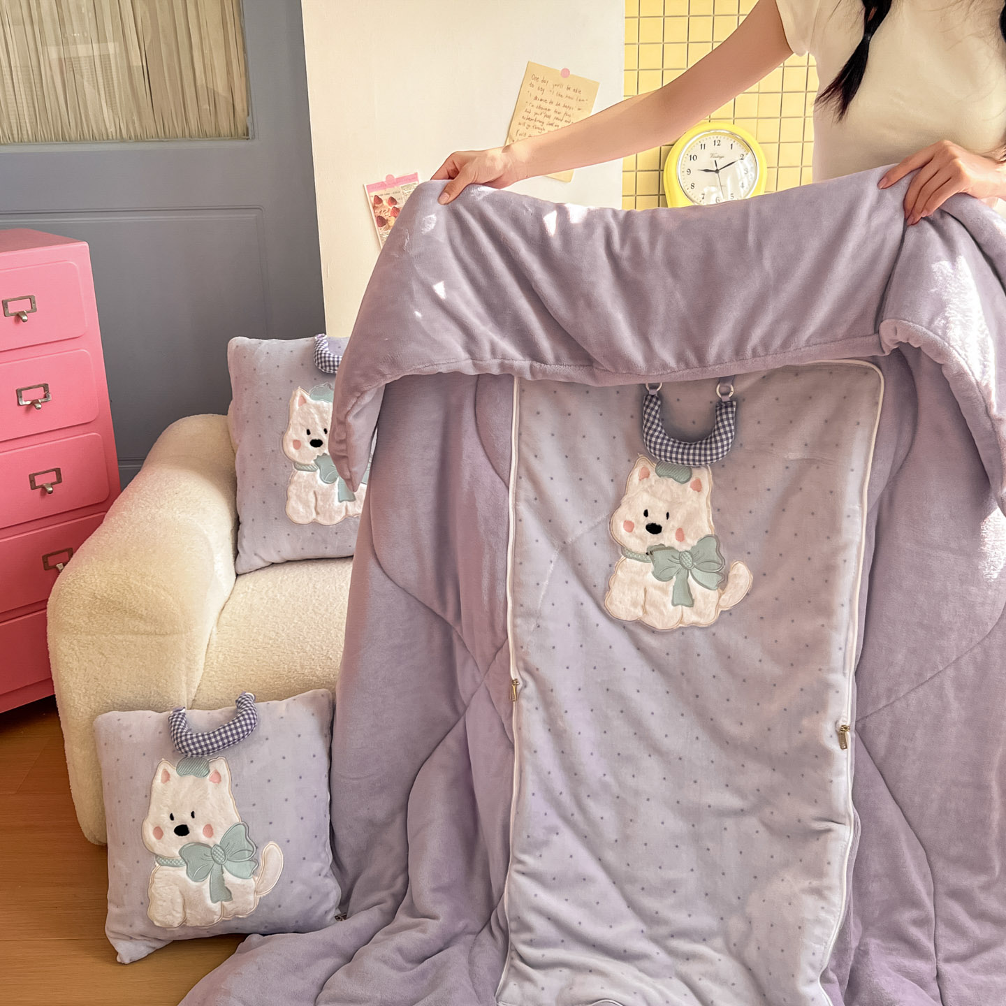 卡通牛奶绒抱枕毛毯被子加厚二合一可折叠车载靠枕办公室午睡毯子