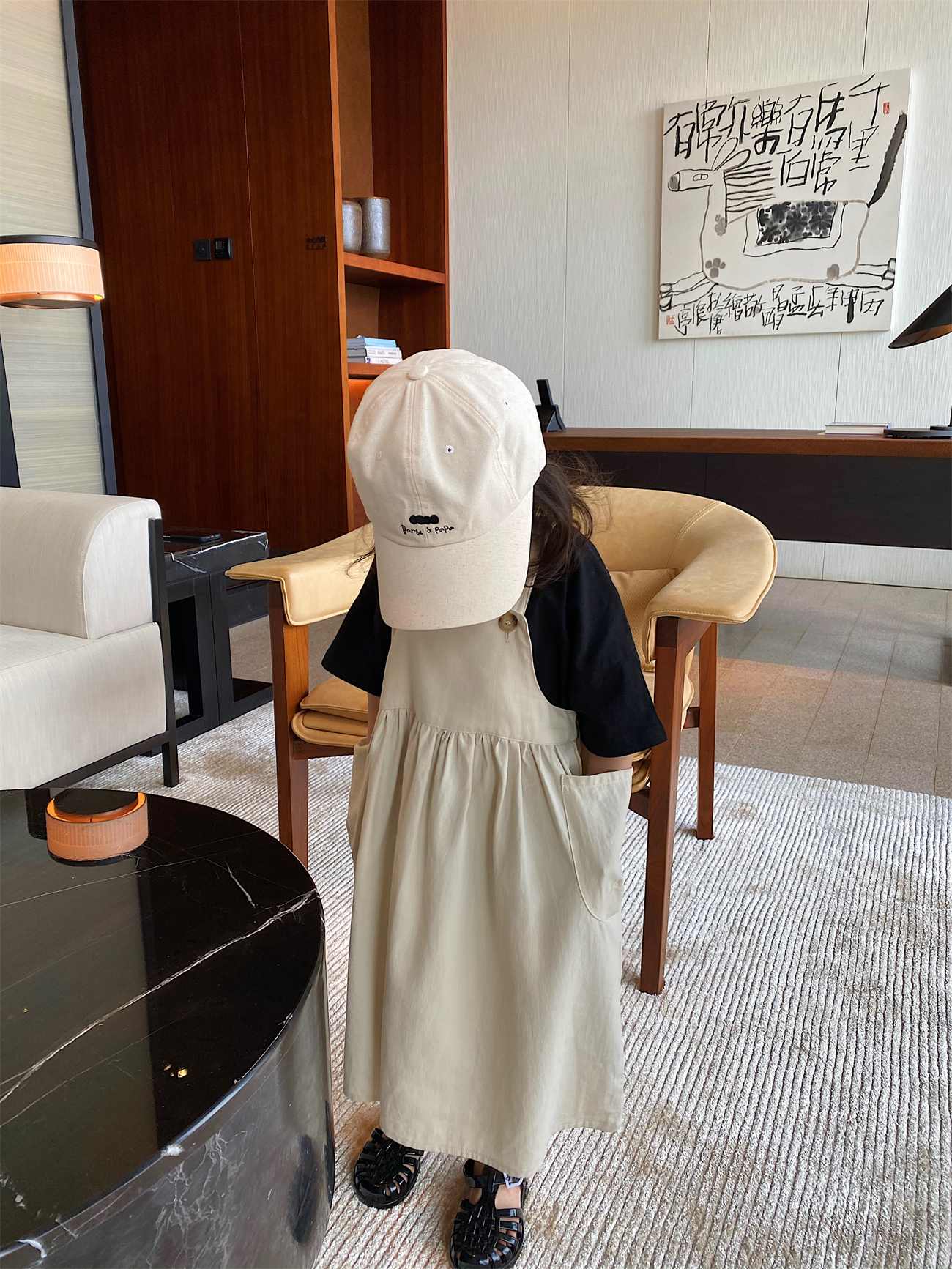 YUSONG◆2024夏装新款洋气女儿童装日系黑色吊带背带裙连衣裙长款 - 图2