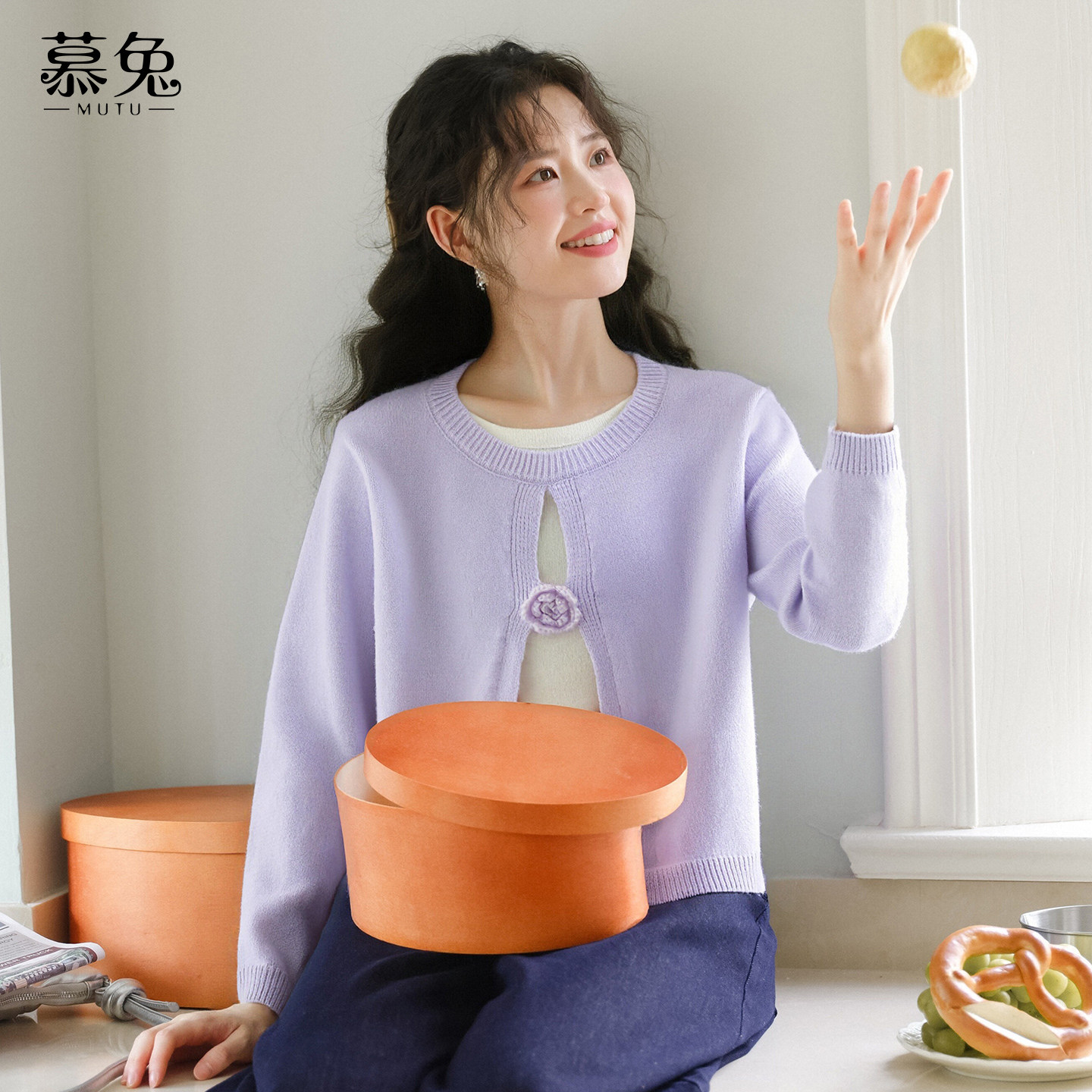 慕兔甜美拼接假两件针织衫女2025冬季新款小个子立体花朵长袖上衣,淘宝优惠券,粉丝福利购,淘宝优惠卷