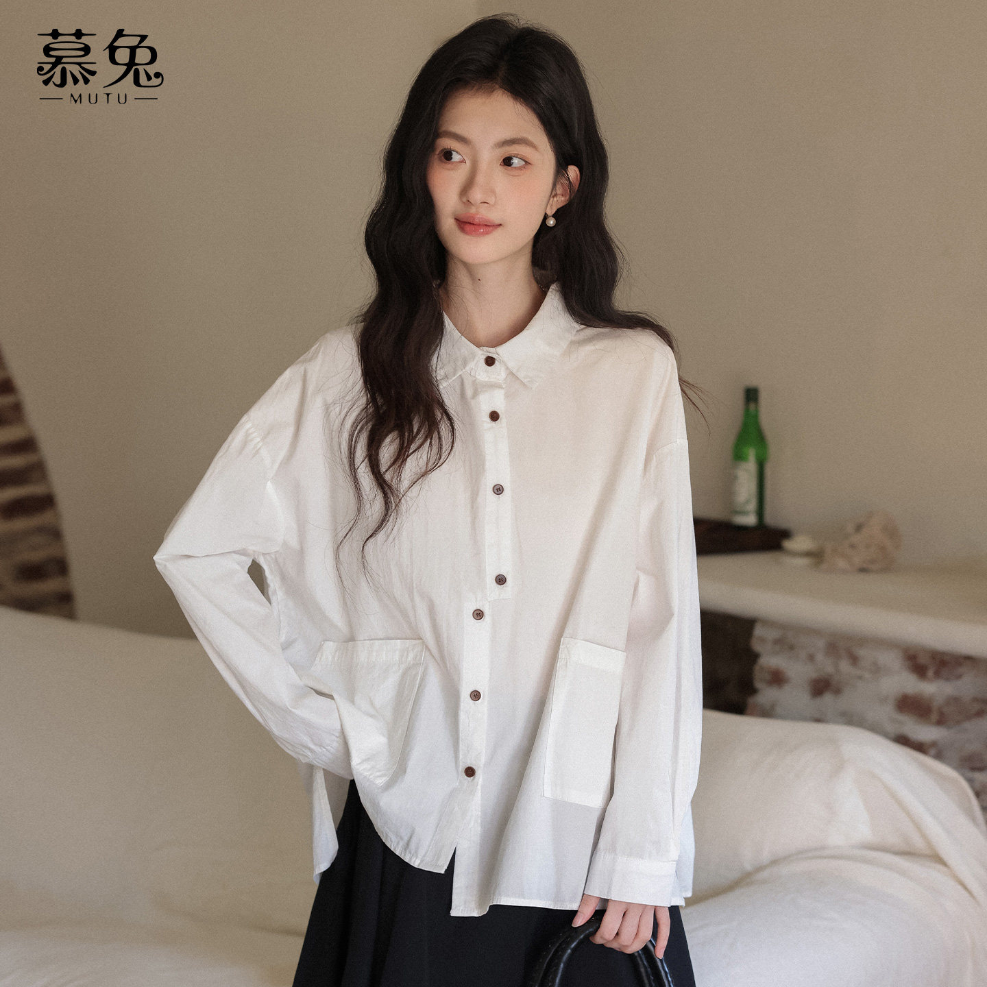 慕兔中性风白色长袖衬衫女2026春季新款设计感小众不规则宽松上衣,淘宝优惠券,粉丝福利购,淘宝优惠卷