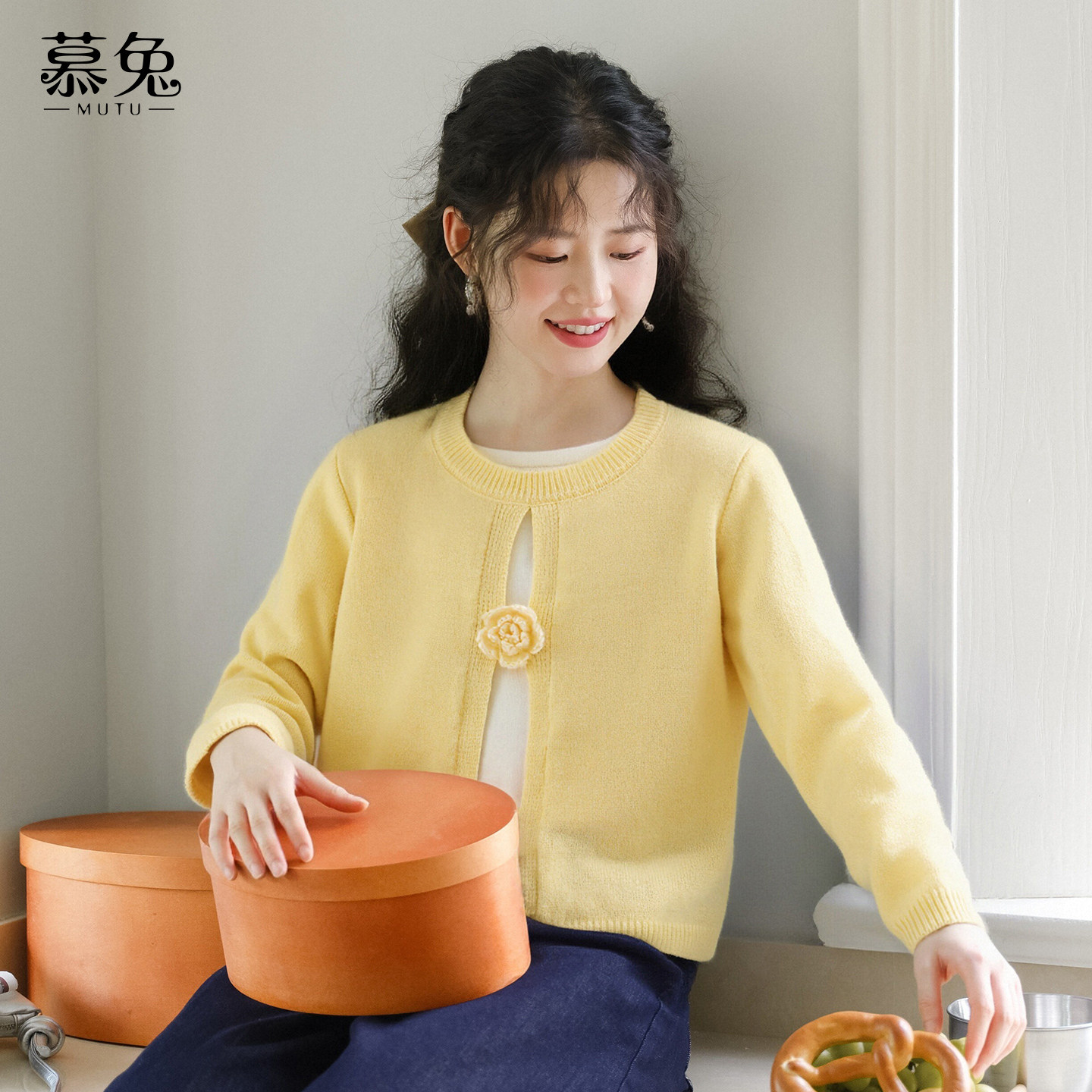 慕兔甜美拼接假两件针织衫女2025冬季新款小个子立体花朵长袖上衣,淘宝优惠券,粉丝福利购,淘宝优惠卷