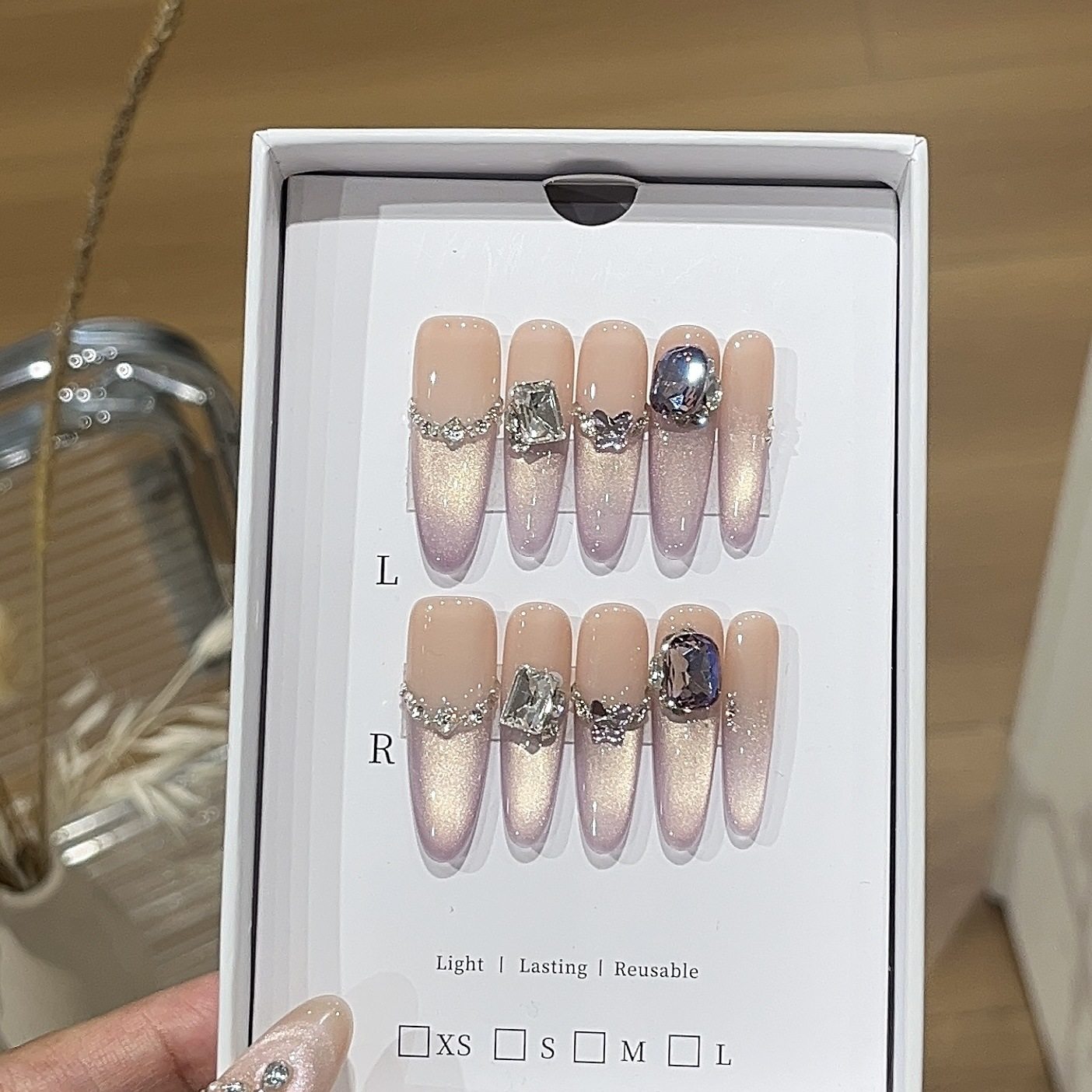 【桃桃冰团】手工穿戴甲纯欲风爆闪紫色猫眼法式碎钻显白美甲长款,淘宝优惠券,粉丝福利购,淘宝优惠卷