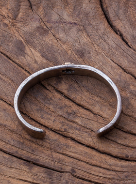 高山隆Stop Light&Co金十字手镯尺码偏大