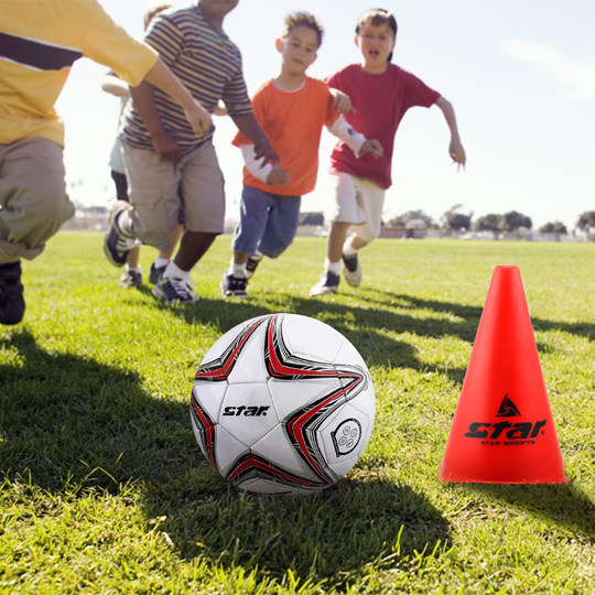 Star-Fußballtraining-Dreieck-Kegel-Straßensperre