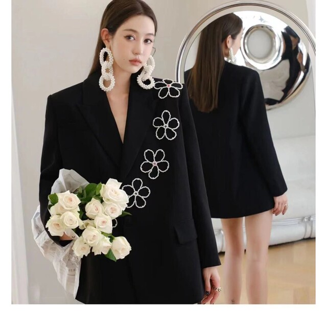 ການອອກແບບສີດໍາ retro pearl suit jacket ສໍາລັບແມ່ຍິງ trendy 2023 ລະດູຫນາວຊຸດເສື້ອວ່າງສະບາຍສໍາລັບແມ່ຍິງ 1106