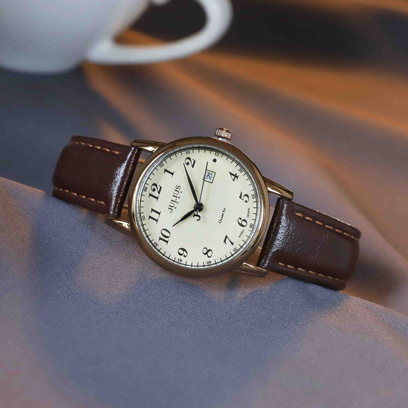 正品聚利时真皮带学生手表女时尚复古石英女表防水数字刻度时装表 - 图3