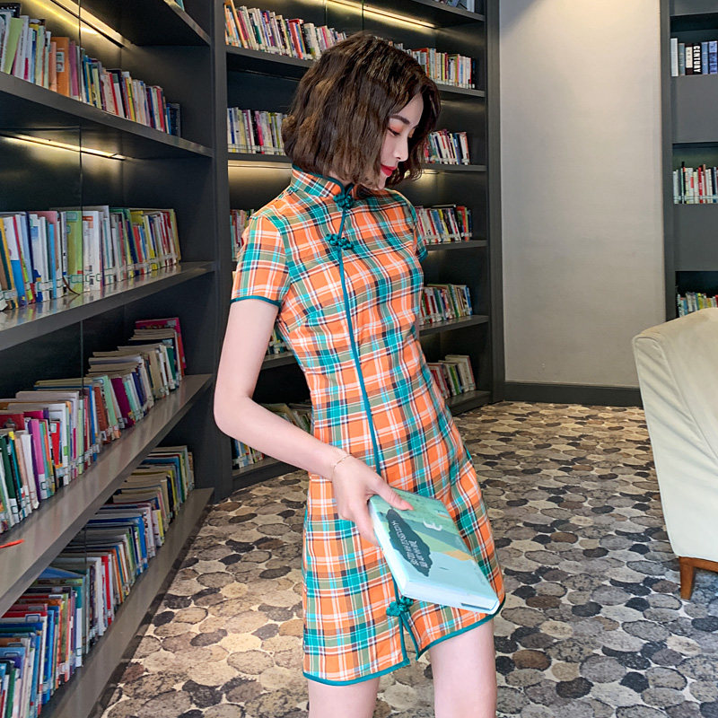 新款改良旗袍年轻款少女修身连衣裙 红奇旗袍