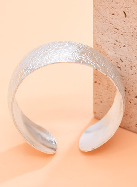 新款复古民族风雏菊雕花宽手镯女