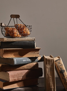 英文书硬皮精装书欧式复古烫金外文书书房样板房真书道具一本