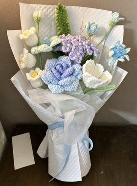 成品手工编织毛线玫瑰花束油桐勿忘我仿真花束送女友闺蜜可塑礼物