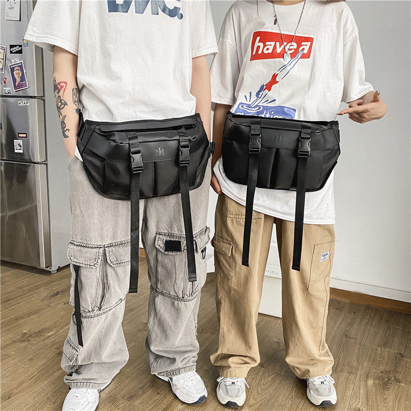 胸包男士大容量日系休闲运动斜挎包 满江红箱包男士包袋