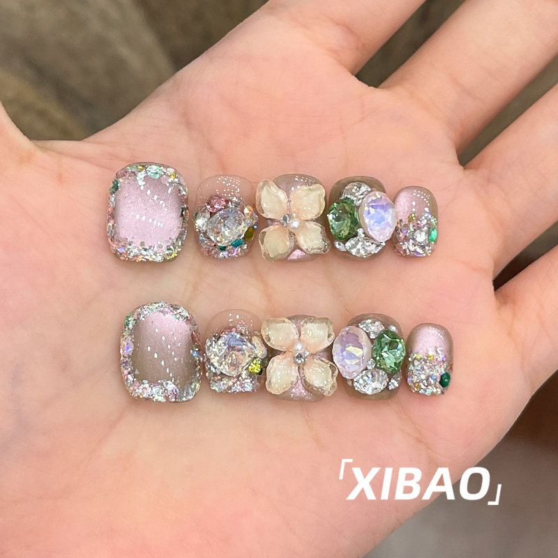 手工穿戴甲短款夏日雕花猫眼美甲2025新款高级感重工闪钻指甲贴片,淘宝优惠券,粉丝福利购,淘宝优惠卷