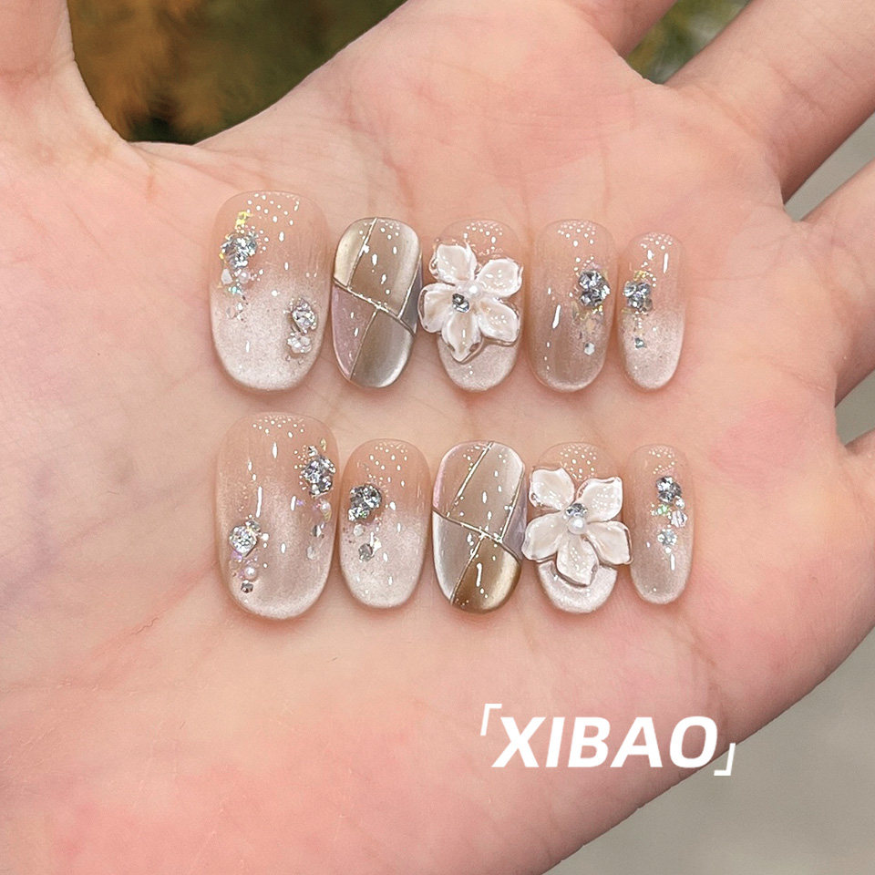 猫眼穿戴甲2025新款高级感短款绝美穿戴美甲手工雕花爆款指甲贴片,淘宝优惠券,粉丝福利购,淘宝优惠卷