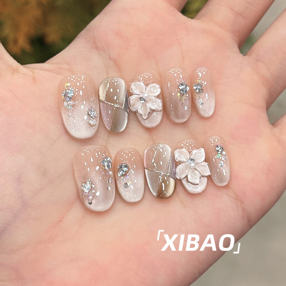 猫眼穿戴甲2025新款高级感短款绝美穿戴美甲手工雕花爆款指甲贴片,淘宝优惠券,粉丝福利购,淘宝优惠卷