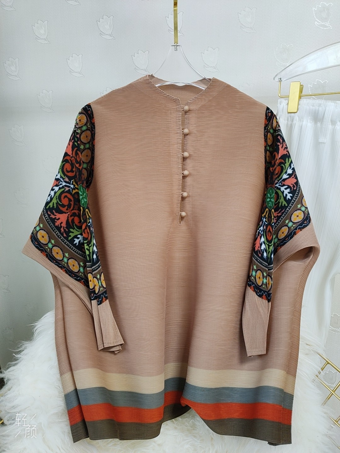 褶子一生家三宅褶皱新品2020年t恤 褶子一生  宸睿褶皱女装T恤