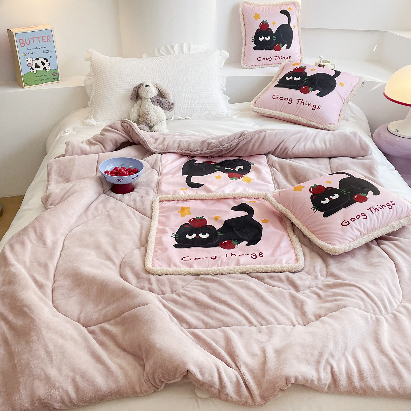 可爱卡通儿童抱枕被子两用牛奶绒冬天午睡枕头靠垫办公室午休盖毯 - 图1