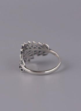 复古风森系树叶戒指女生简约高级感个性镂空叶子橄榄枝条开口指环