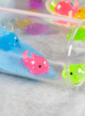 七彩海豚夜光公仔挂件苔