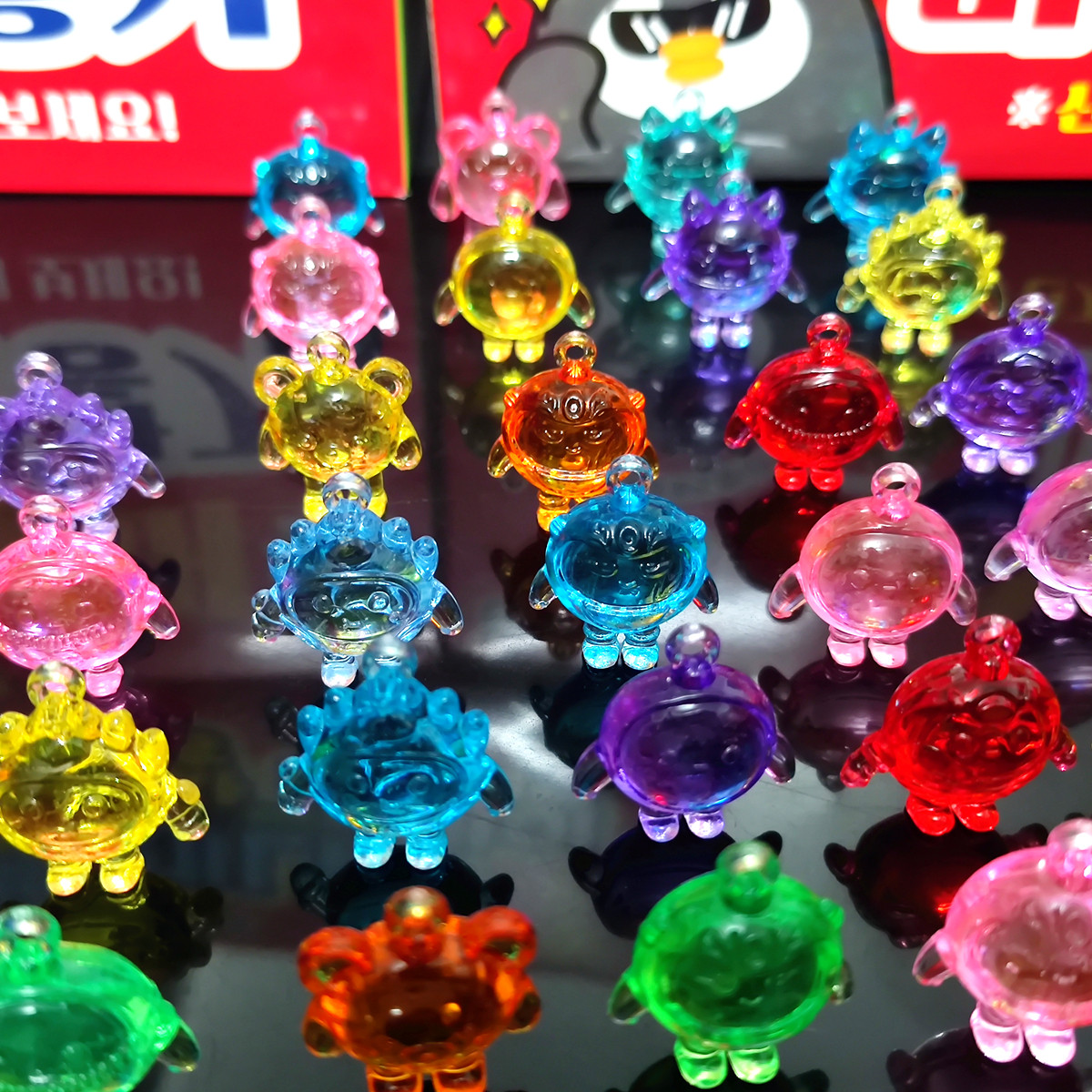 蛋仔派对手办蛋仔派对宝石惊喜盲袋玩具水晶彩色手办公仔摆件可爱幼儿园礼品