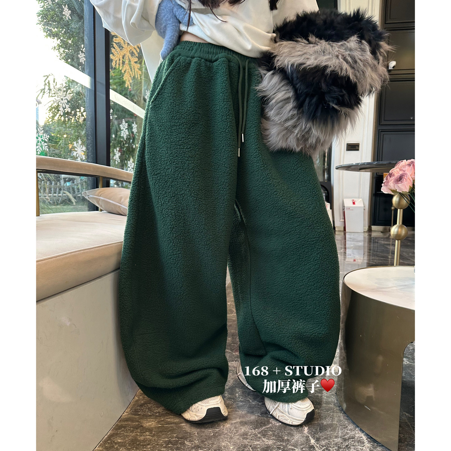 羊羔毛垂感高腰弯刀阔腿裤女加绒加厚宽松韩版大码净版纯色休闲裤,淘宝优惠券,粉丝福利购,淘宝优惠卷