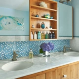 Светло -голубой хрустальный лед