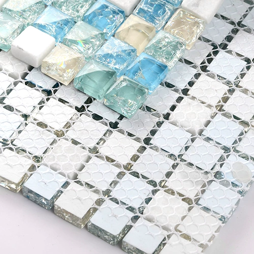 Светло -голубой хрустальный лед