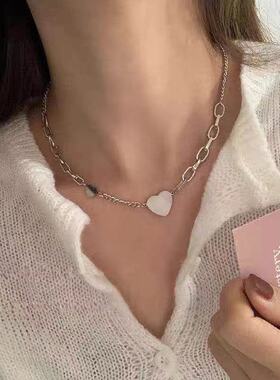 项链女锁骨链小众潮字母爱心配饰