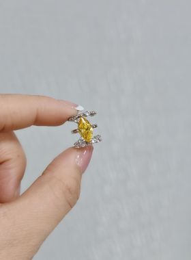 宫廷高级感气质不规则锆石女甜酷时尚耳骨夹调节范围小
