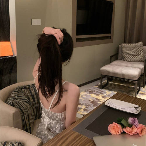 睡衣套装女纯欲风蕾丝吊带上衣夏季薄款短裤波点睡裤家居服两件套 - 图1