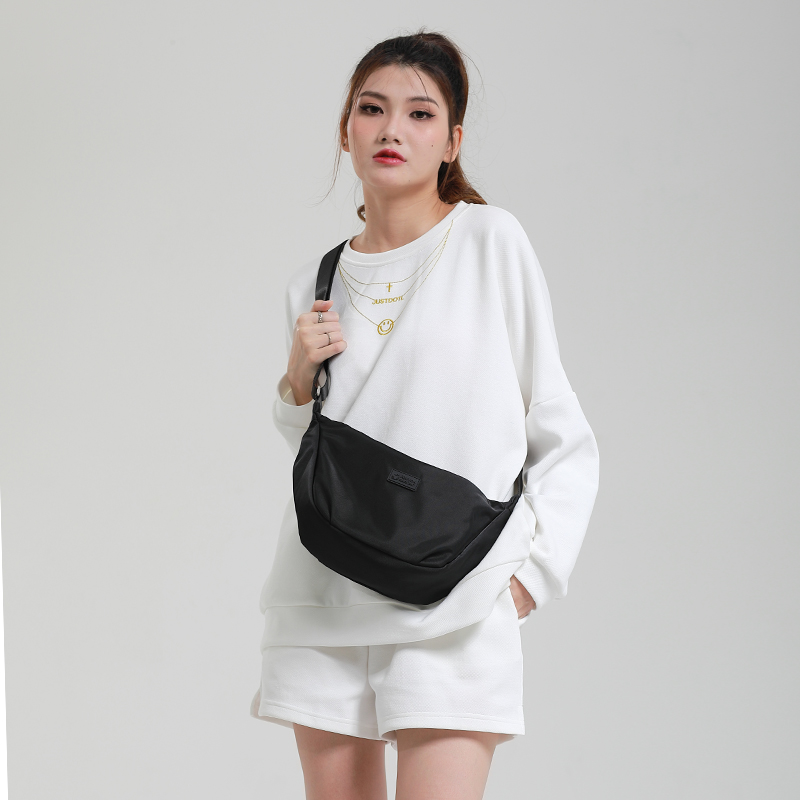 牛津布2022新款饺子包尼龙斜挎包 fouvor箱包女士包袋