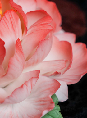 非遗手工釉下彩陶瓷牡丹摆件