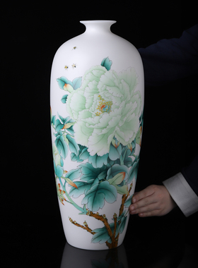 东方泥土庄晓明手绘陶瓷花瓶摆件