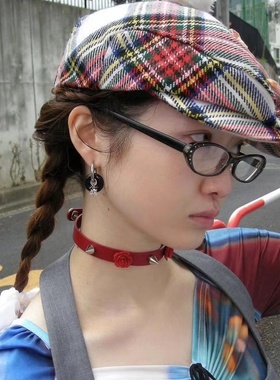 玫瑰铆钉皮质choker项链