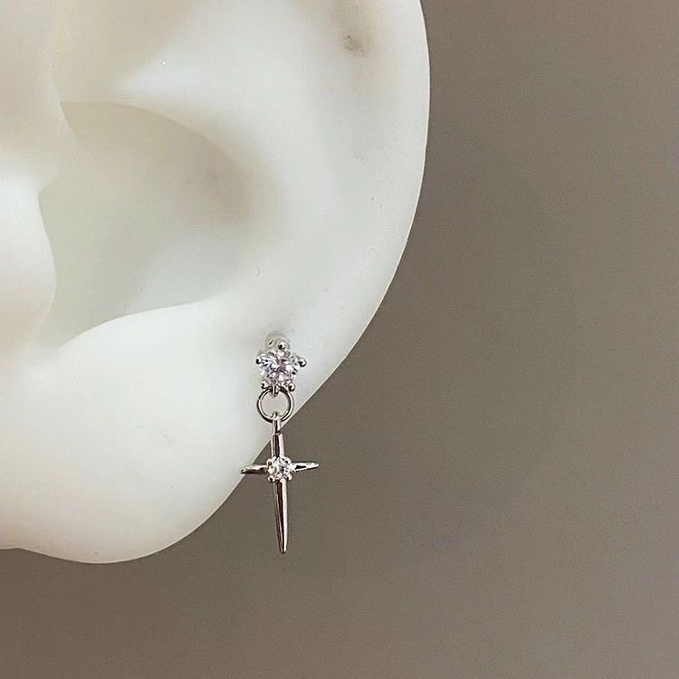 「虔诚祷告」十字架吊坠耳钉女时尚轻奢小众耳骨钉2024新款耳环潮,淘宝优惠券,粉丝福利购,淘宝优惠卷